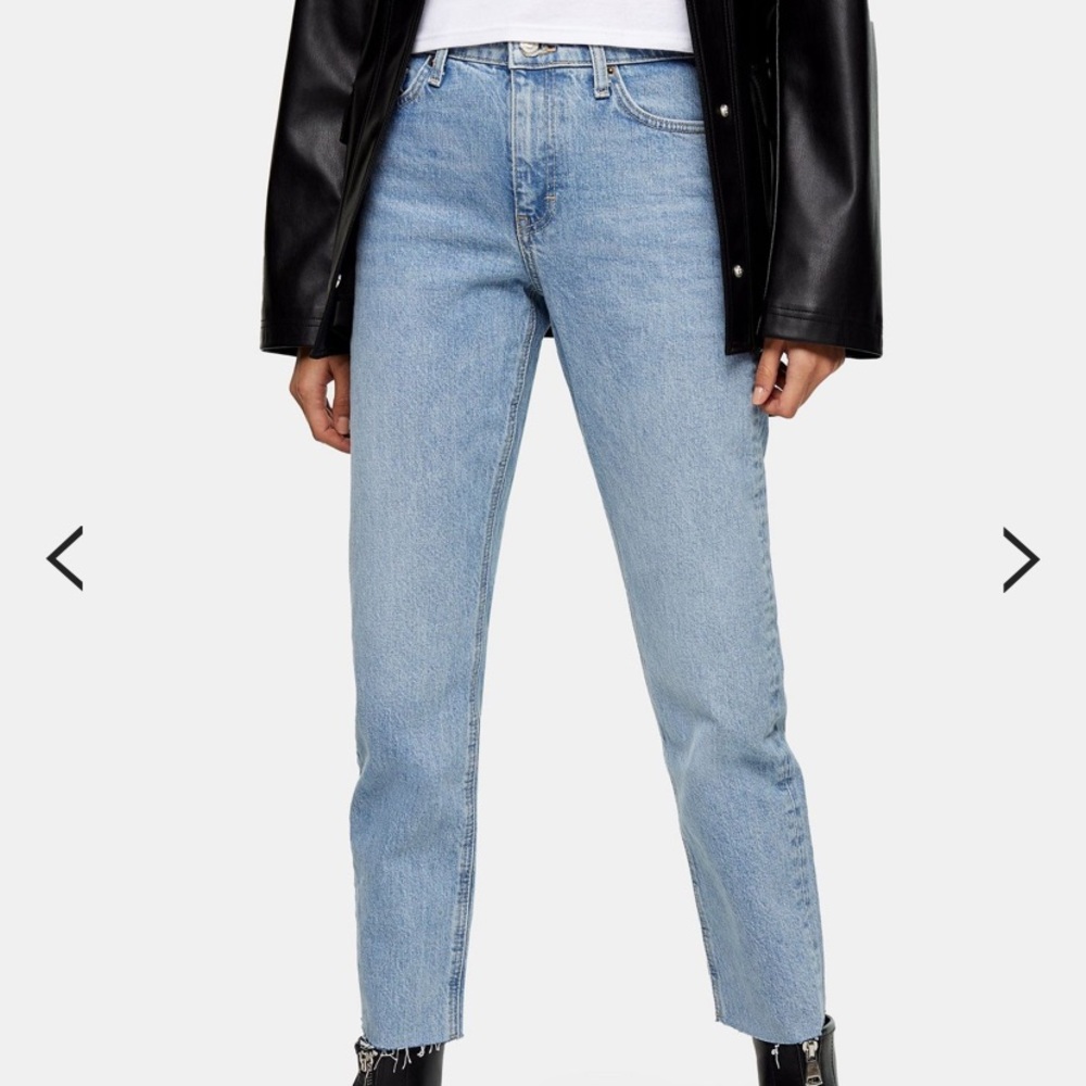 TOPSHOP High Waisted Straight Leg Jean⭐️